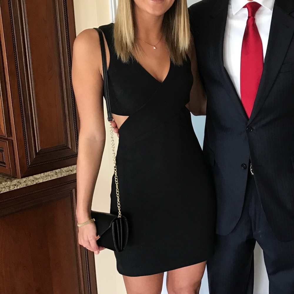 Elizabeth and James dress
